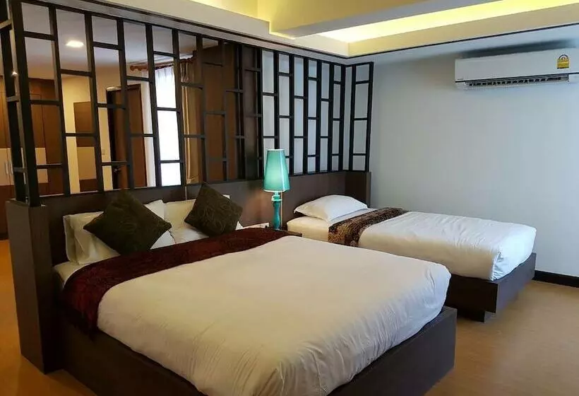 هتل Chorlada Lanna