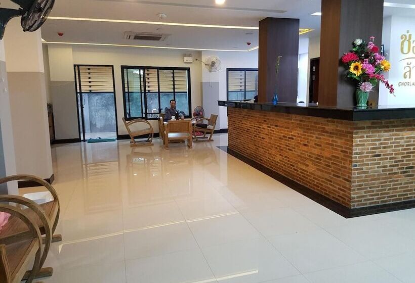 בית מלון כפרי Chorlada Lanna