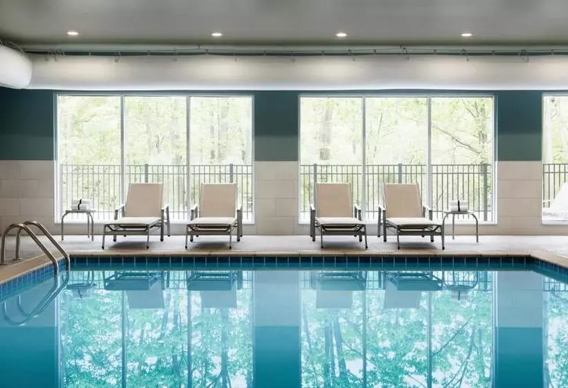 Hotelli Holiday Inn Express & Suites   Savannah N   Port Wentworth, An Ihg