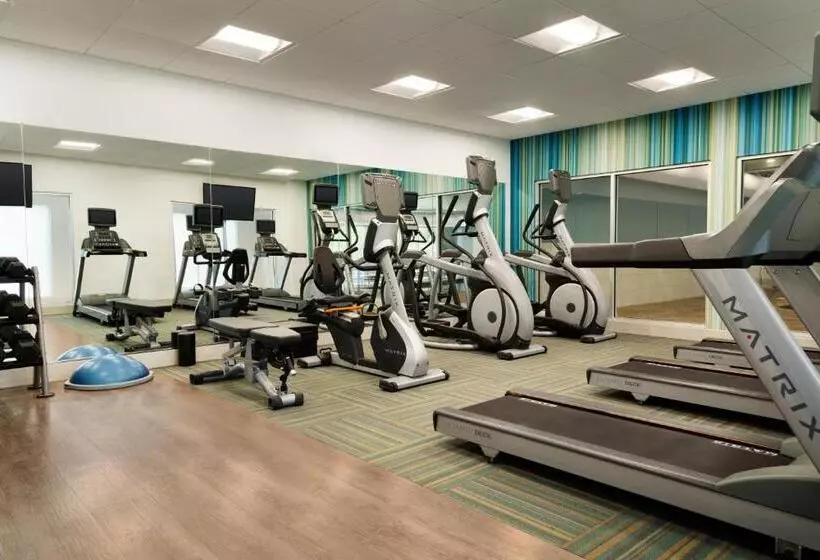 Hotelli Holiday Inn Express & Suites   Savannah N   Port Wentworth, An Ihg