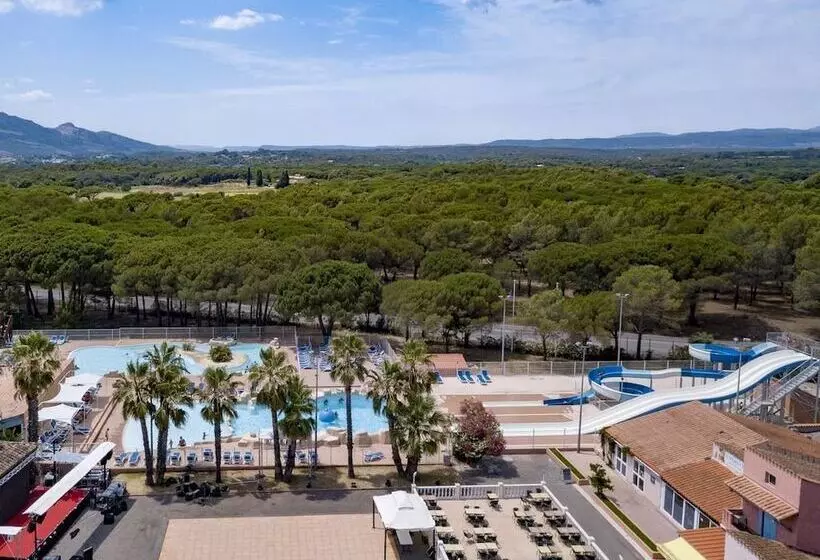 ホテル Parc Saint James Oasis Village