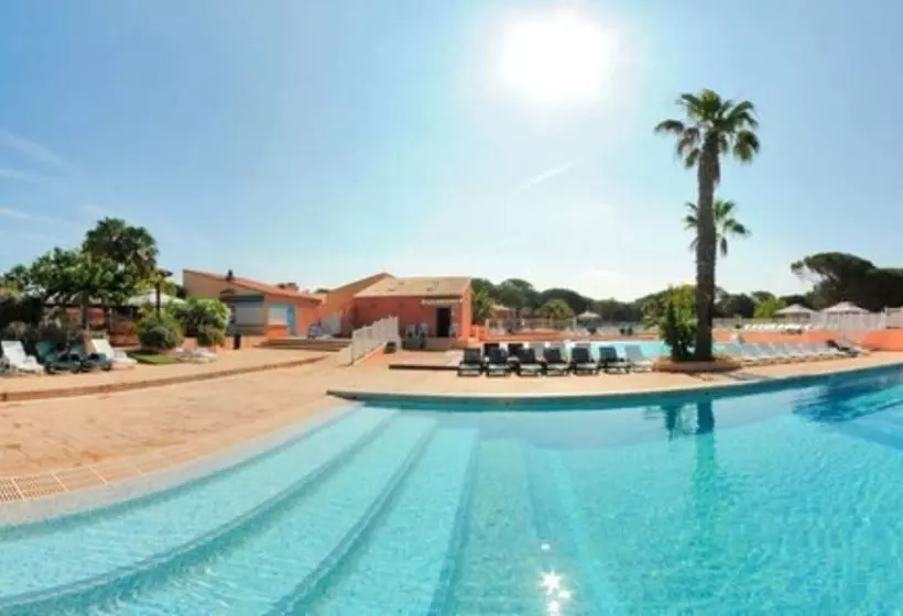 ホテル Parc Saint James Oasis Village