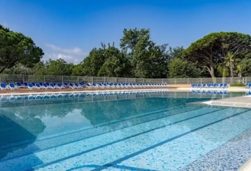 ホテル Parc Saint James Oasis Village