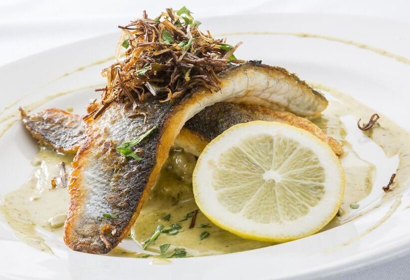 Rags Hotel Bar & Restaurant