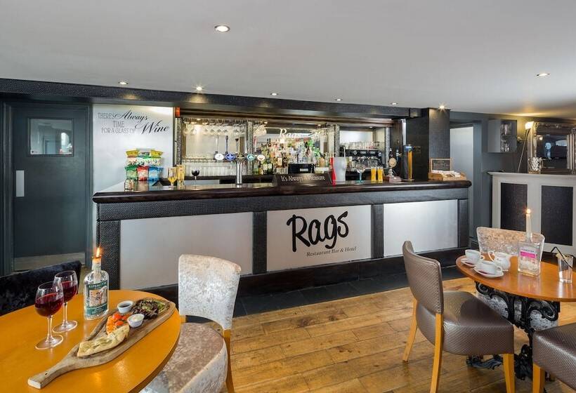 Rags Hotel Bar & Restaurant