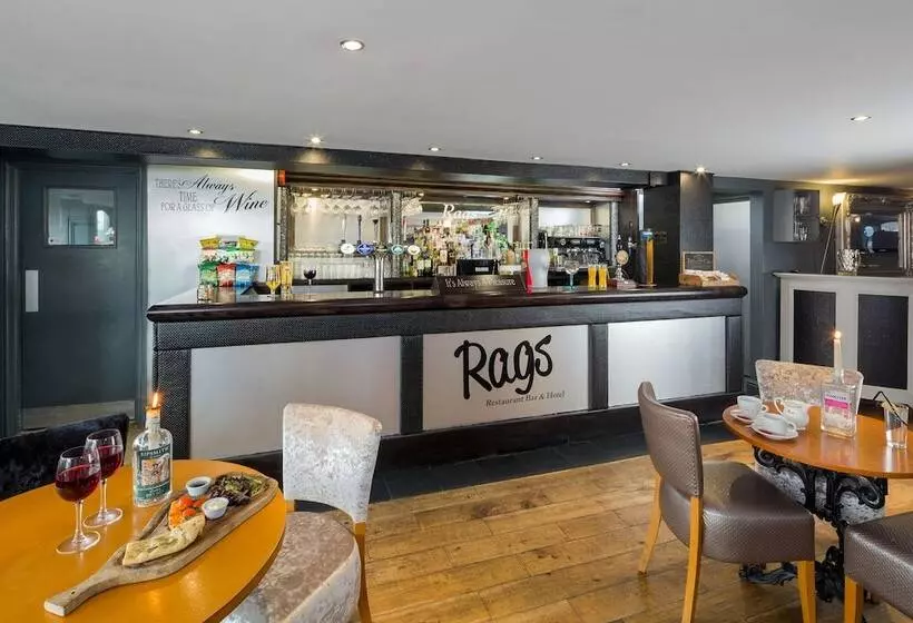 Rags Hotel Bar & Restaurant