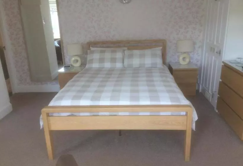 تختخواب و صبحانه Netherby Guest House