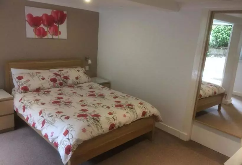 تختخواب و صبحانه Netherby Guest House