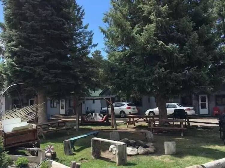 Columbine Cabins