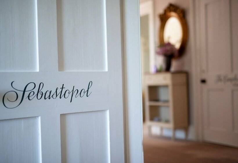 Goss Hall Bed & Breakfast