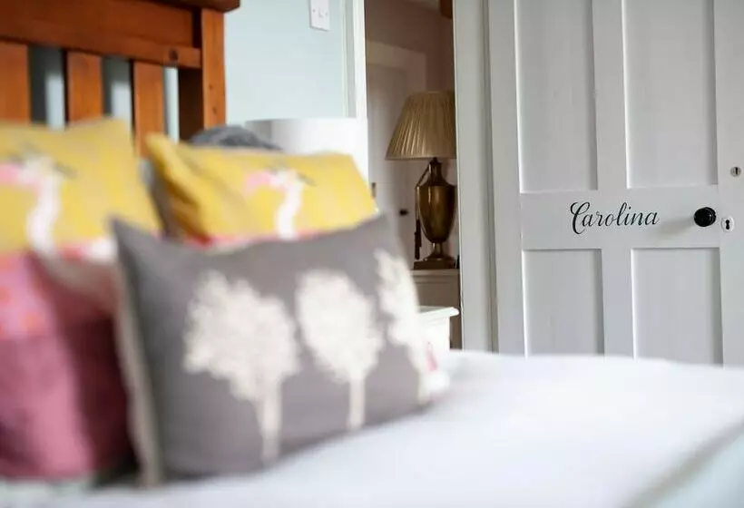 Goss Hall Bed & Breakfast