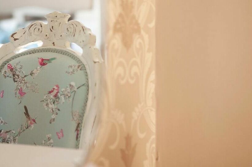 Goss Hall Bed & Breakfast