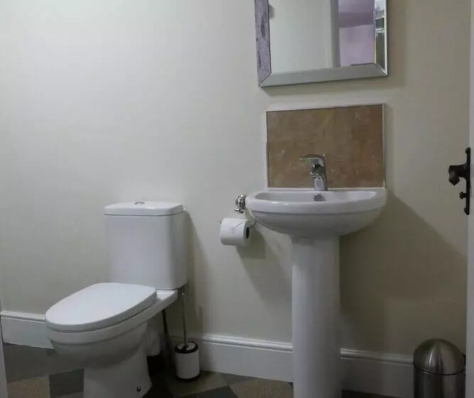 مسافرخانه The Victoria