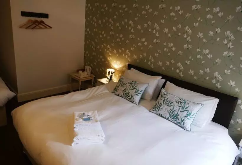 مسافرخانه The Victoria