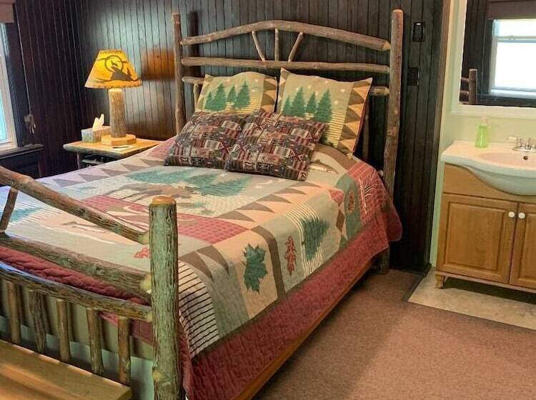 Hotel Cobblescote On The Lake