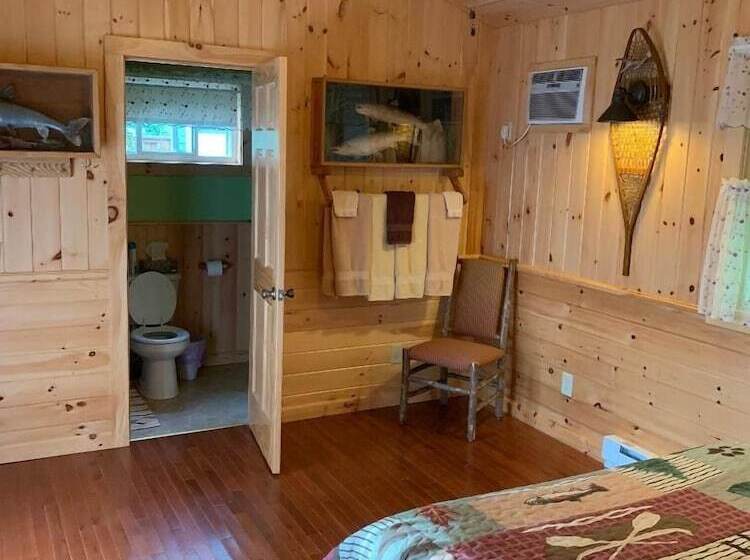 Hotel Cobblescote On The Lake