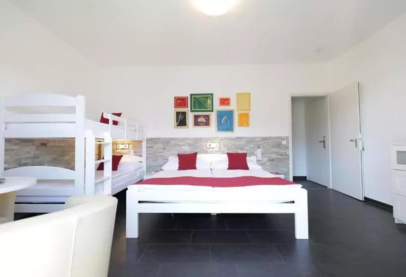 ホテル Garni Morettina