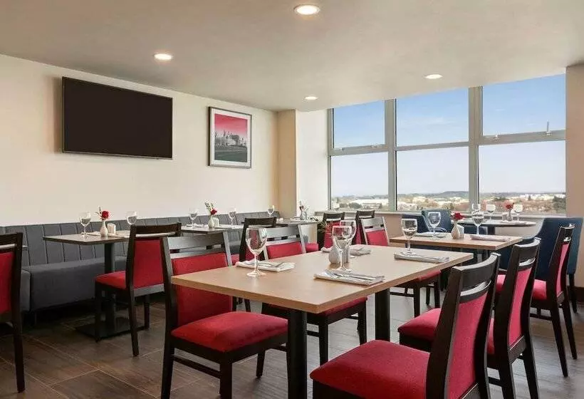 هتل Ramada East Kilbride