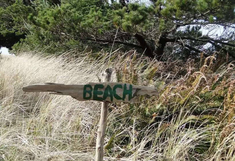 Hotelli Shakti Cove Cottages