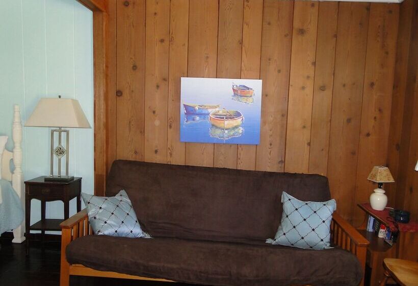 Отель Shakti Cove Cottages