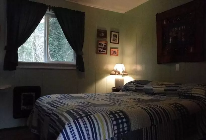 Hotelli Shakti Cove Cottages