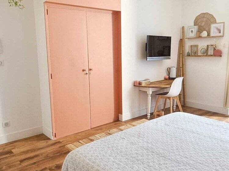 פנסיון Chambres D Hotes  Le Magnolia