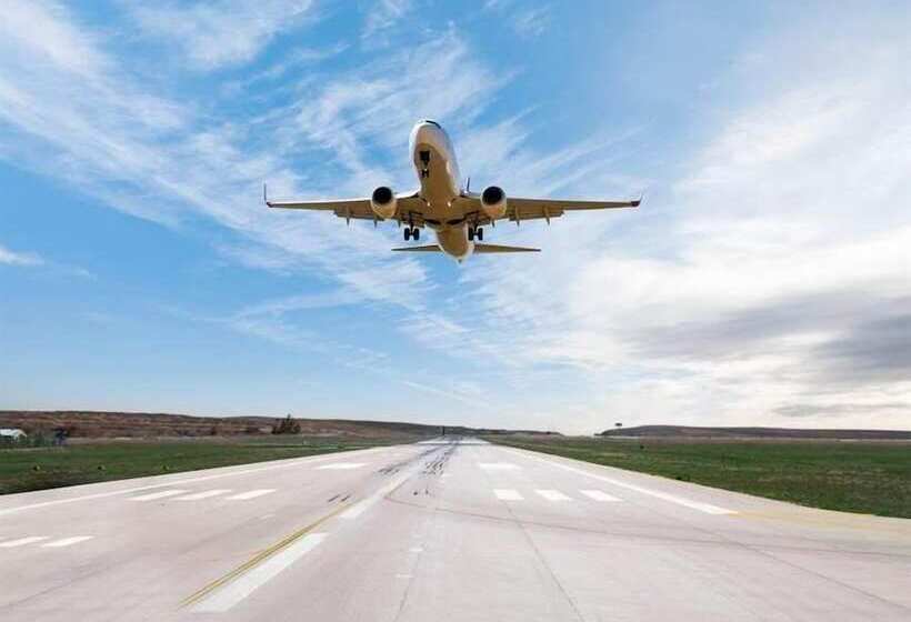 Douzi Stay Near Metro Hostel