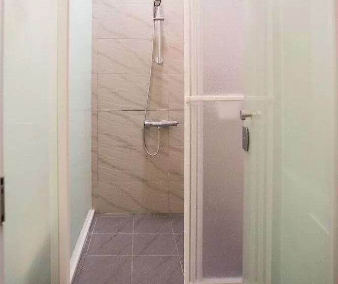 Douzi Stay Near Metro   Hostel