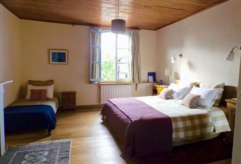 ベッドアンドブレックファースト Elelta Chambres D'hôtes