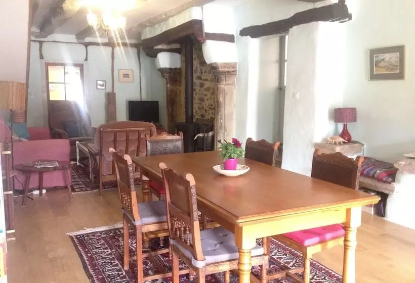 ベッドアンドブレックファースト Elelta Chambres D'hôtes