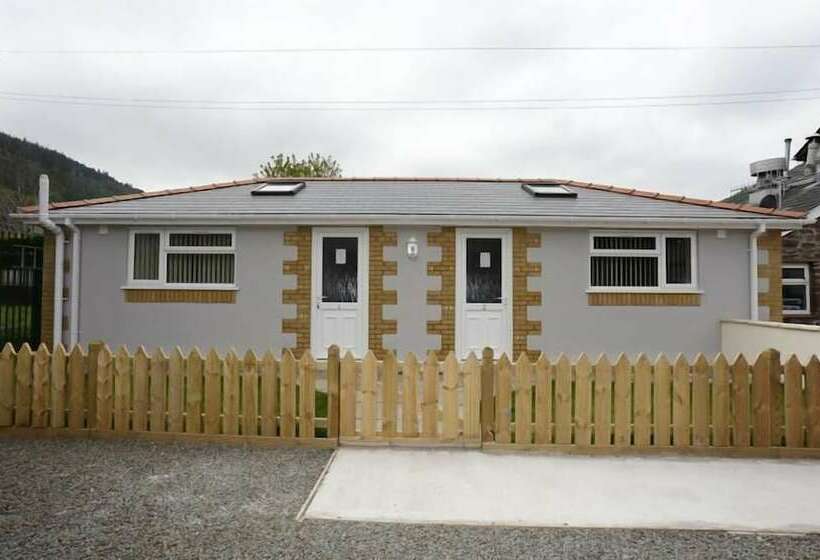 민박 The Castle Inn & Lodge