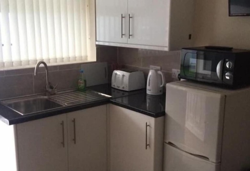 민박 The Castle Inn & Lodge