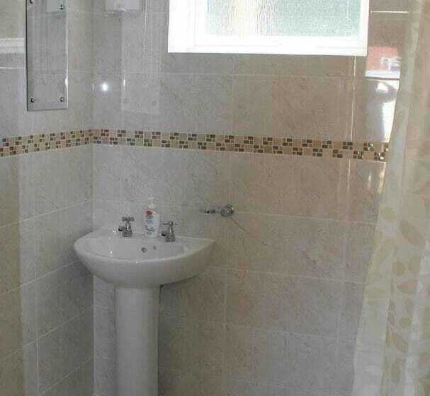 민박 The Castle Inn & Lodge