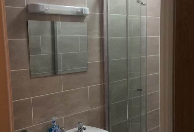 민박 The Castle Inn & Lodge