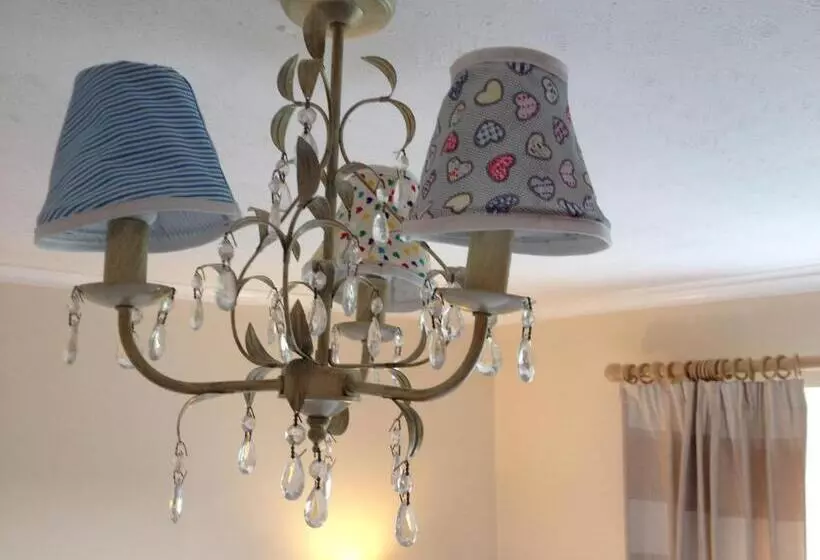 ベッドアンドブレックファースト Vine Cottage