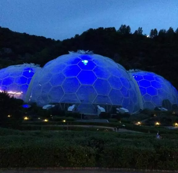 ベッドアンドブレックファースト Vine Cottage