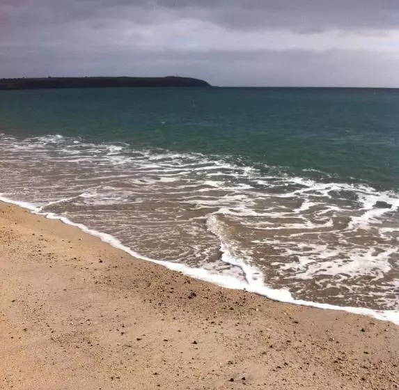 ベッドアンドブレックファースト Vine Cottage