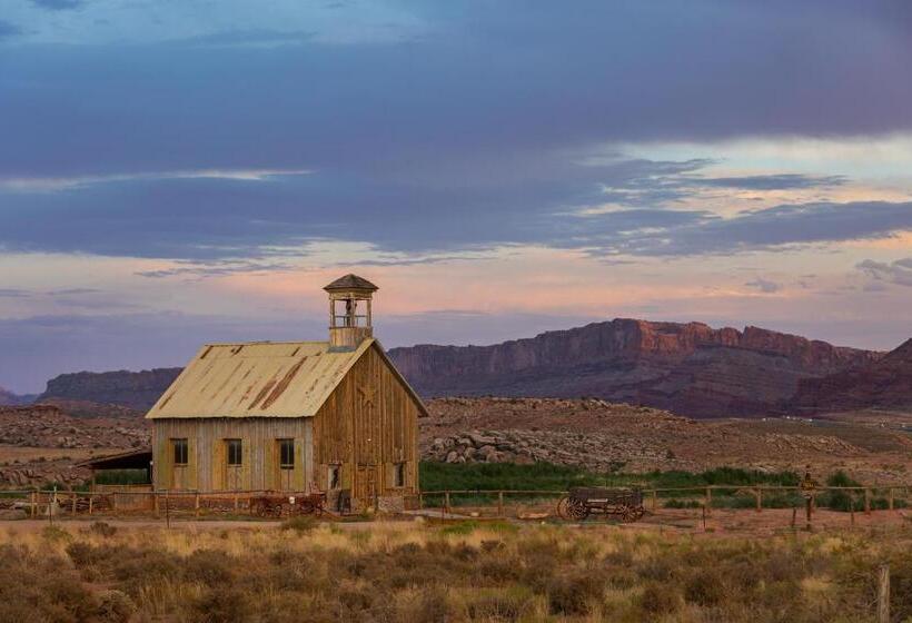 هتل Sun Outdoors Canyonlands Gateway