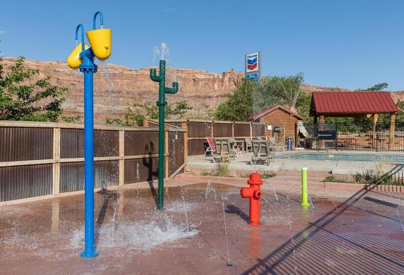 هتل Sun Outdoors Canyonlands Gateway