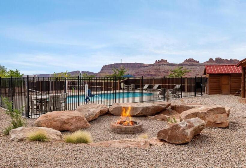 هتل Sun Outdoors Canyonlands Gateway