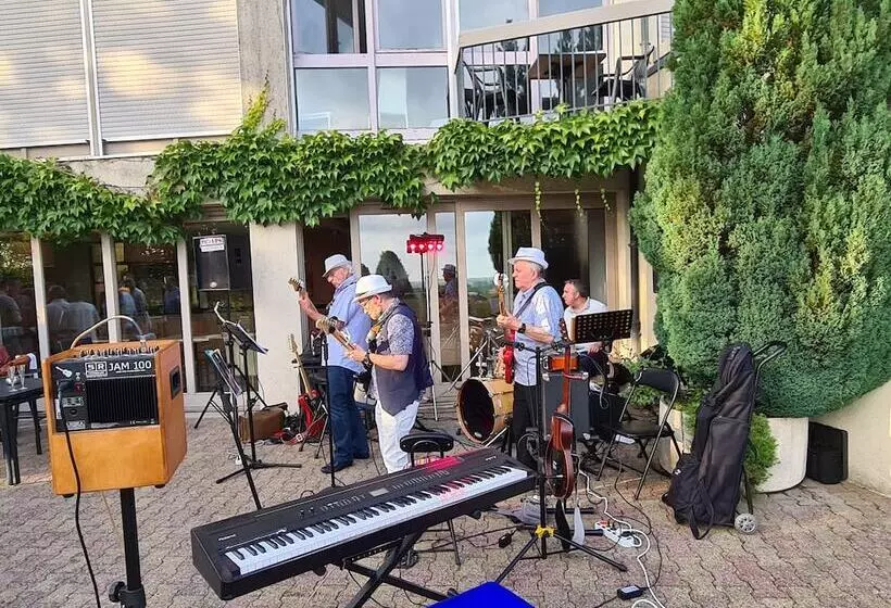 ホテル La Bastide Du Cantal