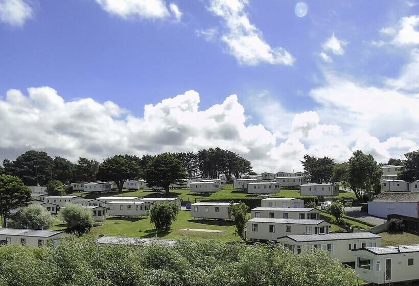 فندق 170 Newquay Bay Resort