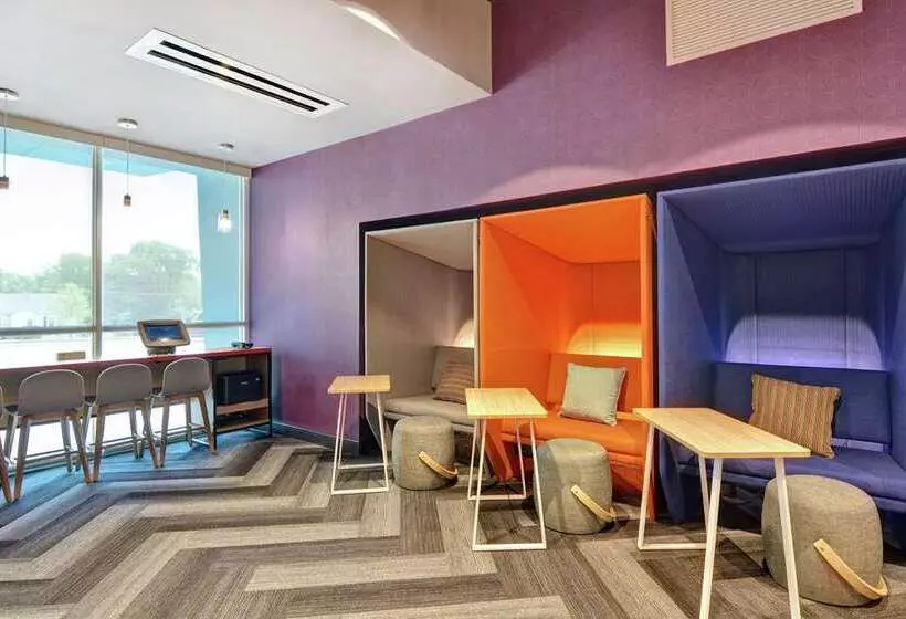 هتل Tru By Hilton Middletown