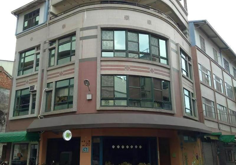 Puli Lets Go Backpacker Hostel