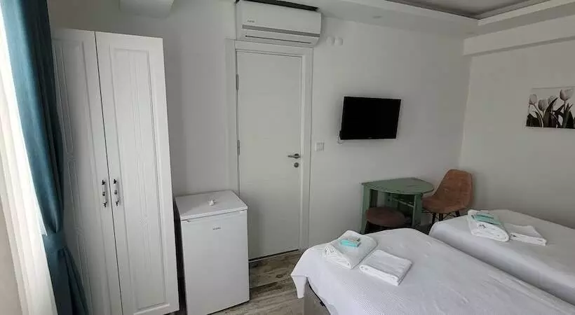 Tenes Otel