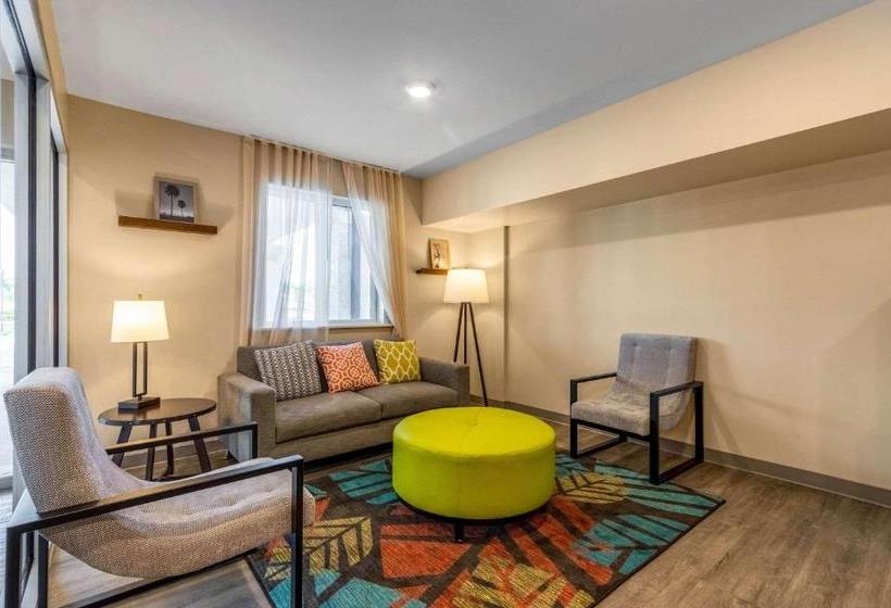 Woodspring Suites Miramar