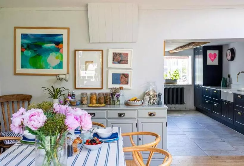 Barton Cottage Bed And Breakfast