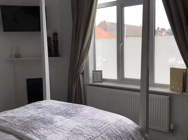 تختخواب و صبحانه Ellesmere