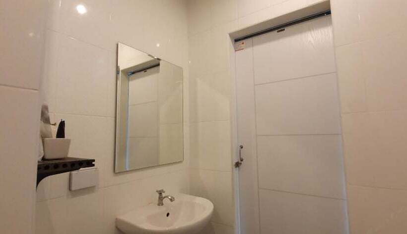 هتل Big Buddha Hillside