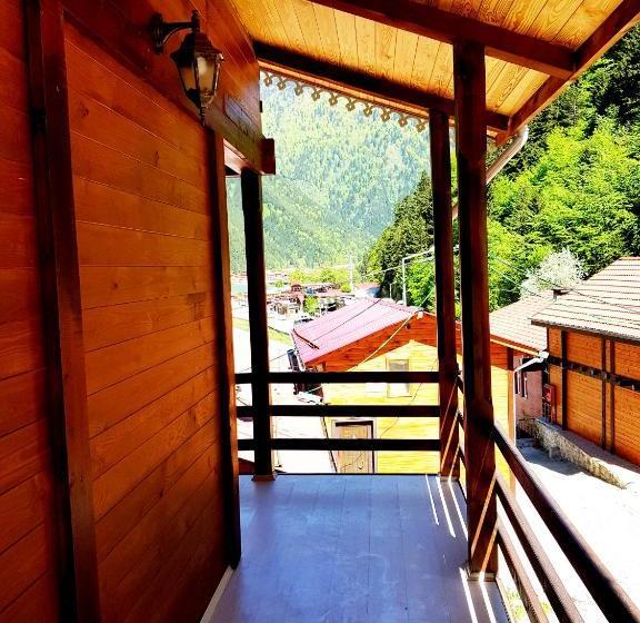 هتل Eser Pansiyon